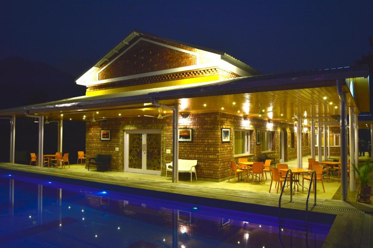 Four Banyans Spirit & Nature Resort Rāipur Zewnętrze zdjęcie